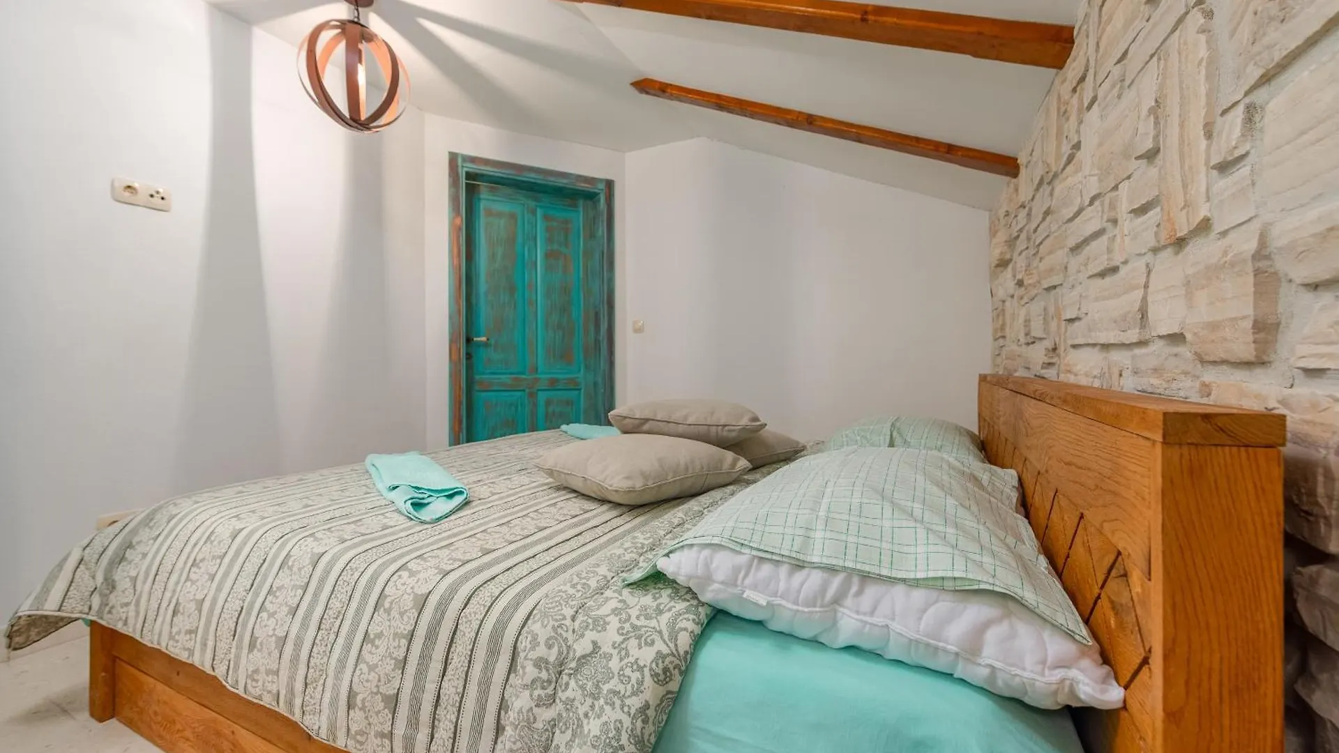 Hébergement de vacances Villa Kuca Za Odmor Didovi Dvori à Visocane